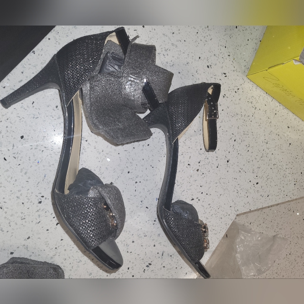 Liz clairborne heels